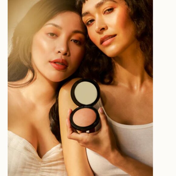 EM Cosmetics - Heaven's Glow Radiant Veil Blush Bronzer | 8g | Faded Clementine - Picture 1 of 14